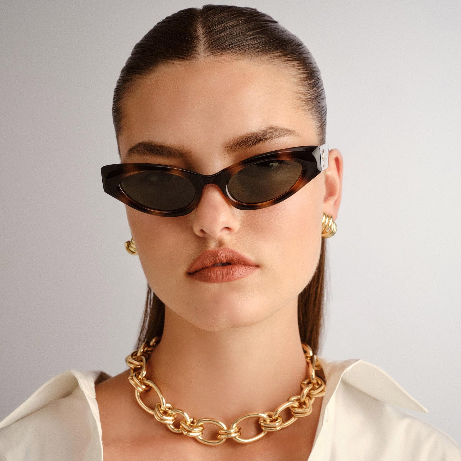 The Stealth Ombre Tort Female Cat-Eye Sunglasses | Le Specs