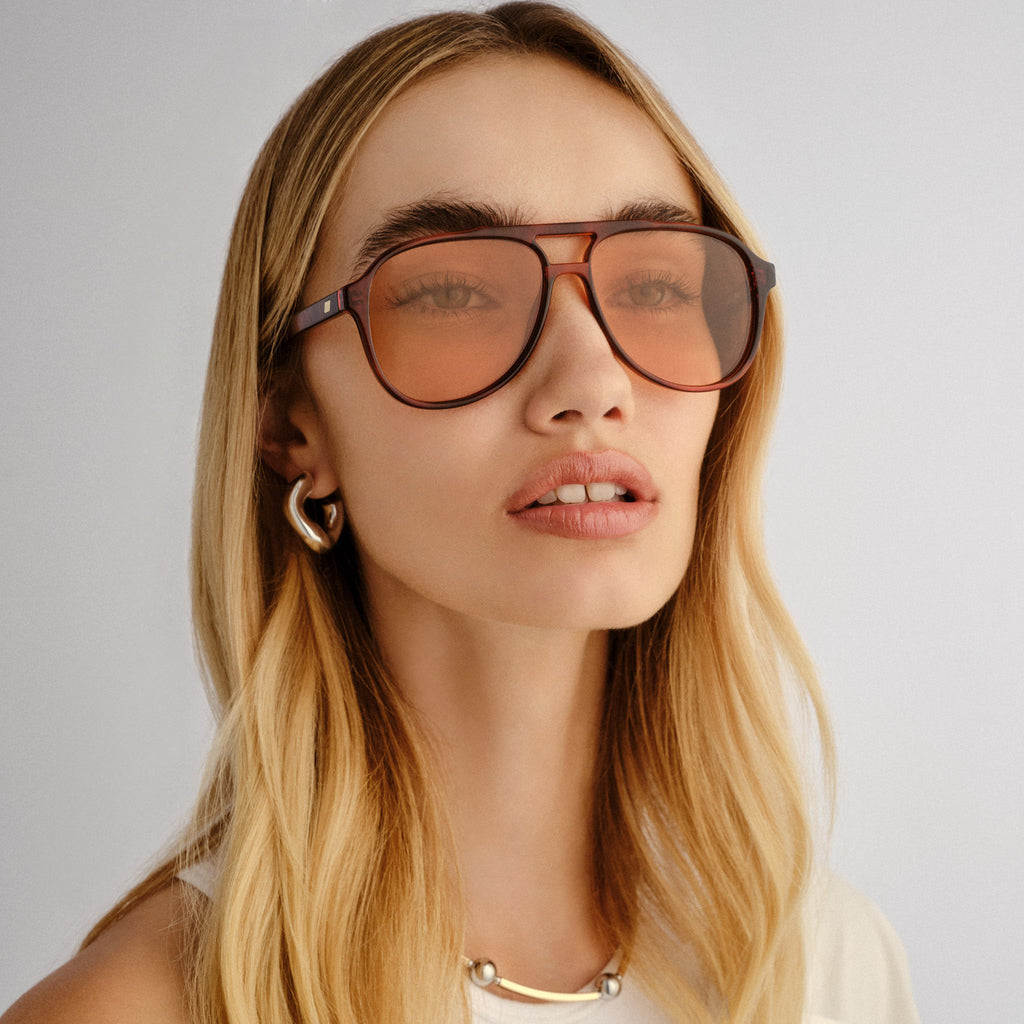 Tragic Magic Toffee Tort Uni-Sex Aviator Sunglasses | Le Specs display picture 2