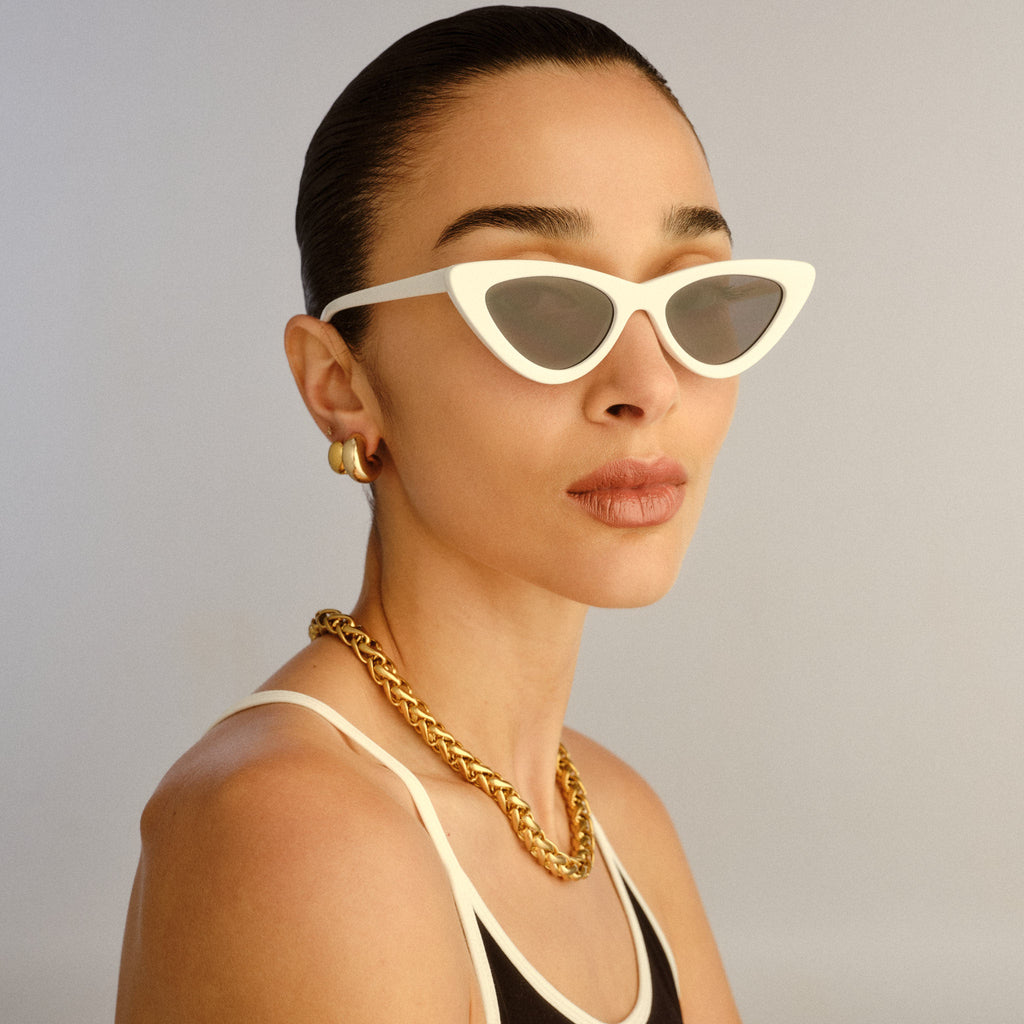 The Last Lolita White Female Cat-Eye Sunglasses | Le Specs display picture 2