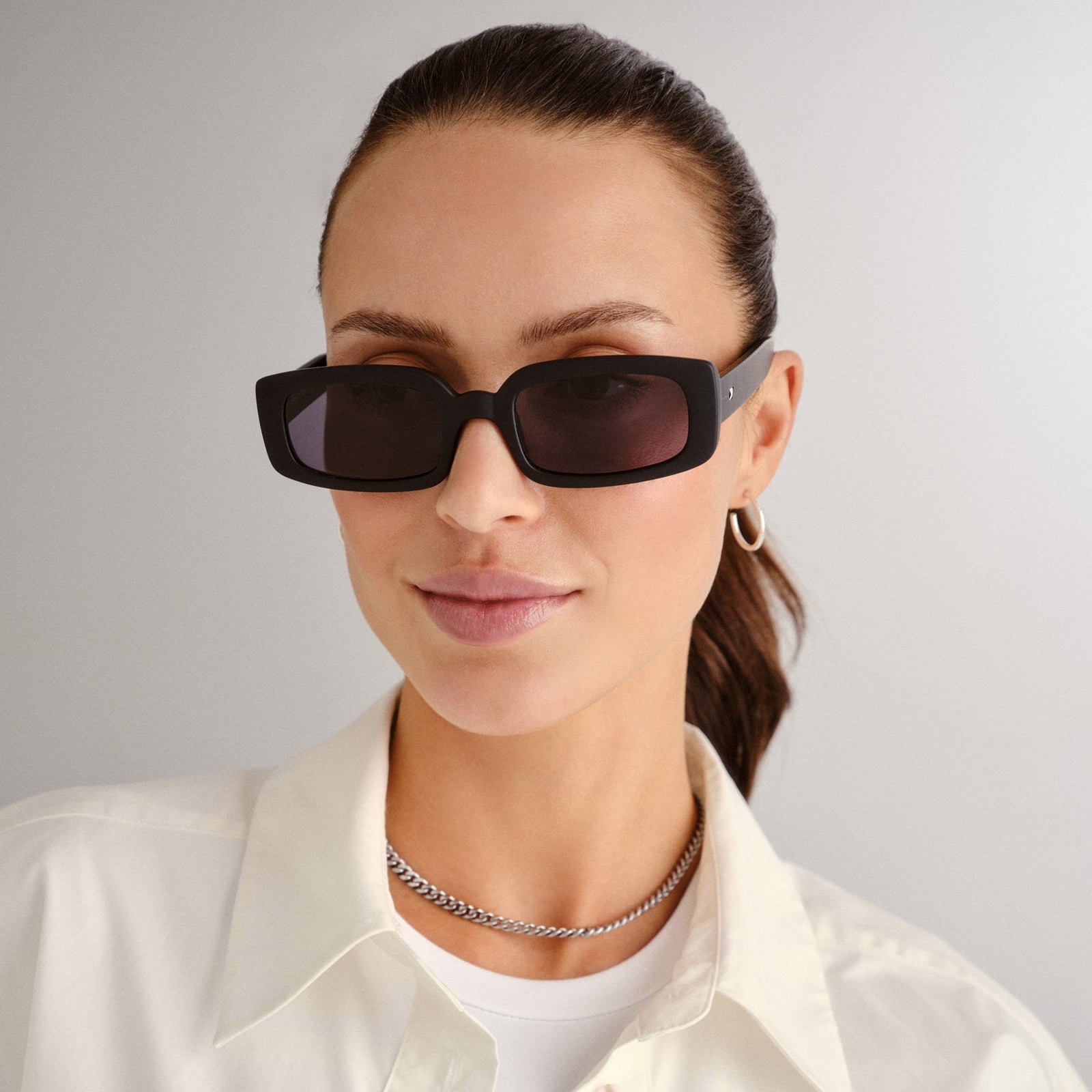 Dynamite Matte Black Uni-Sex Rectangle Sunglasses | Le Specs