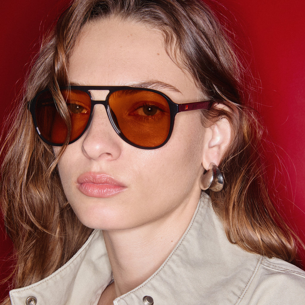 ブラックマジシャン Tin Max faded ?? Tragic Magic Black Uni-Sex Aviator Sunglasses | Le Specs