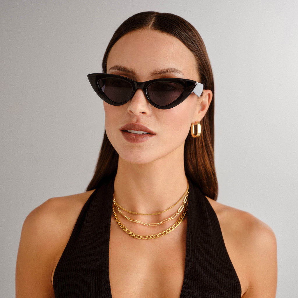 Hypnosis Black Female Cat-Eye Sunglasses | Le Specs display picture 3