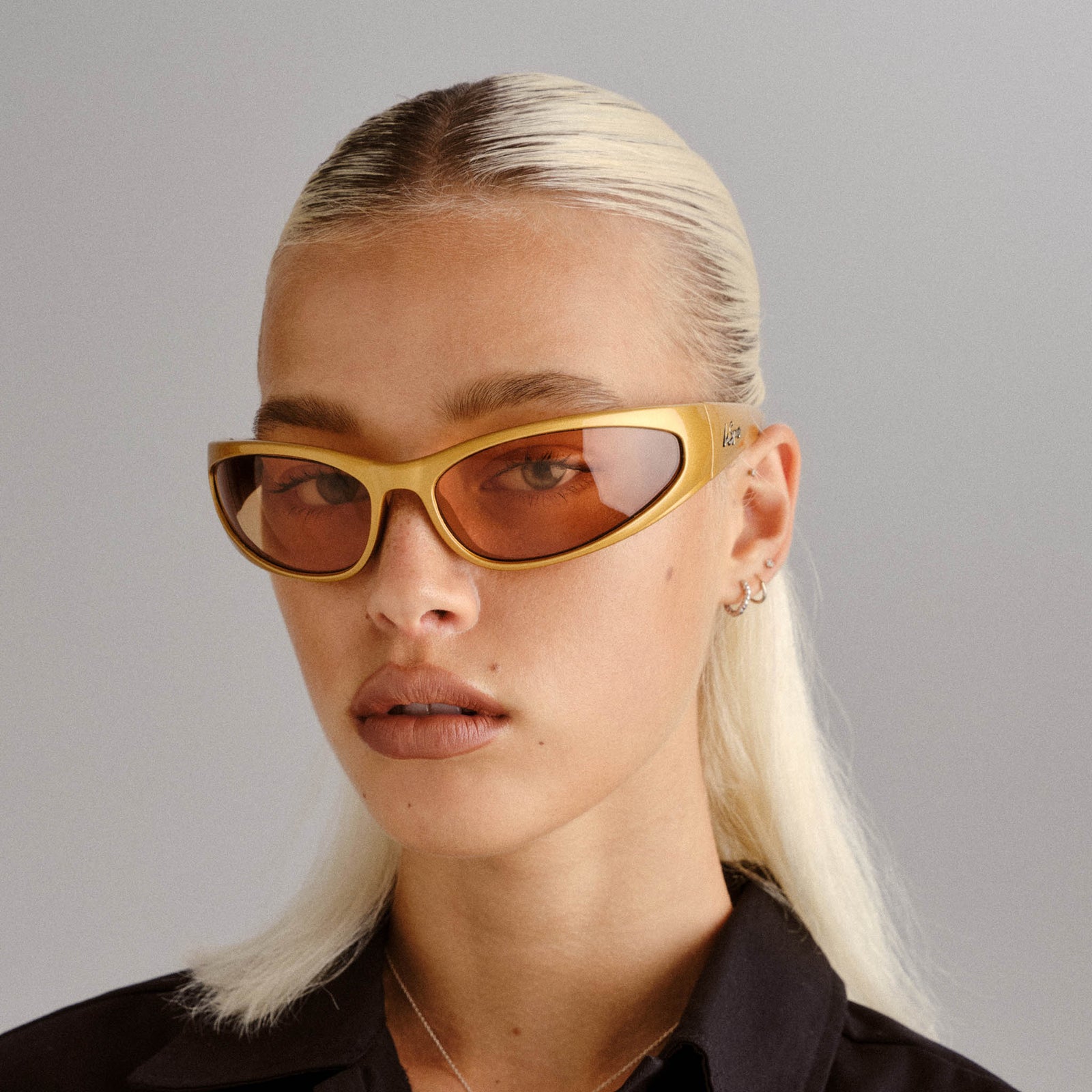 Phishing Gold Chrome Female Wrap Sunglasses | Le Specs