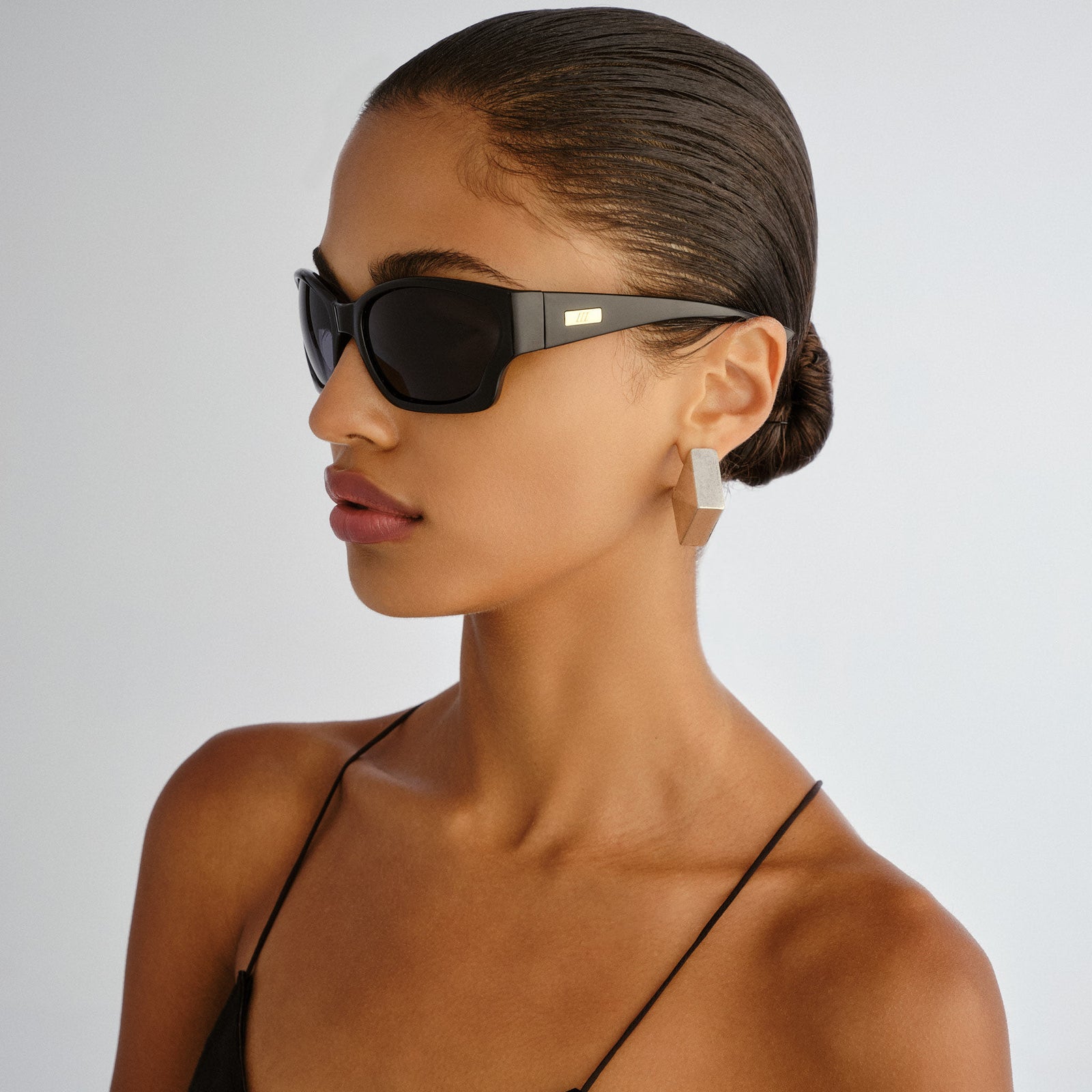 Salacious Black Uni-Sex Wrap Sunglasses | Le Specs
