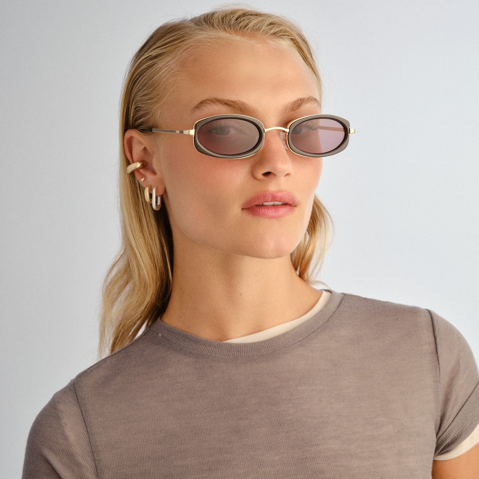 Mecharo Gold Dark Chocolate Uni-Sex Oval Sunglasses | Le Specs