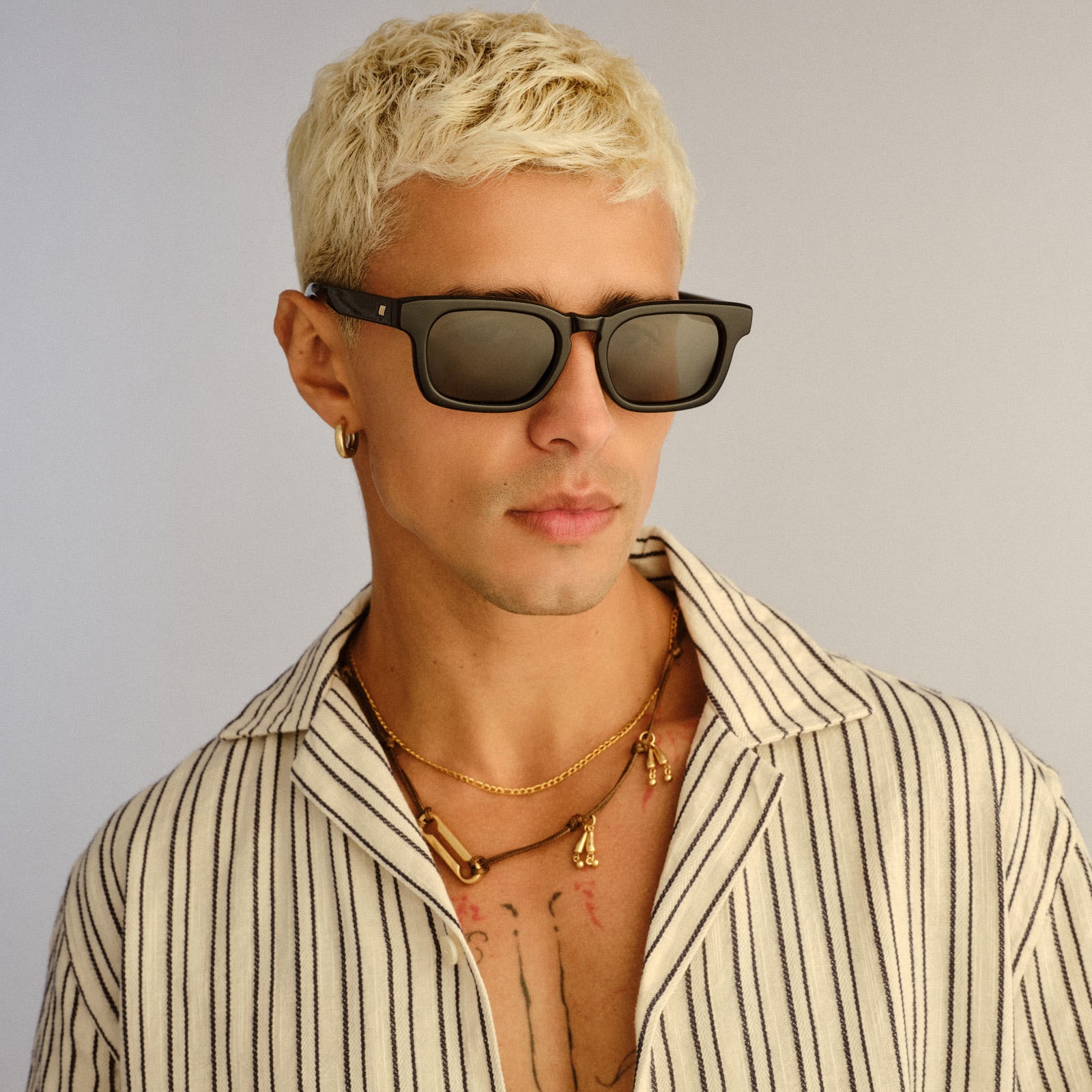 Iceberg Wide Fit Black Uni-Sex Square Sunglasses | Le Specs Iceberg Wide Fit Black Uni-Sex Square Sunglasses | Le Specs