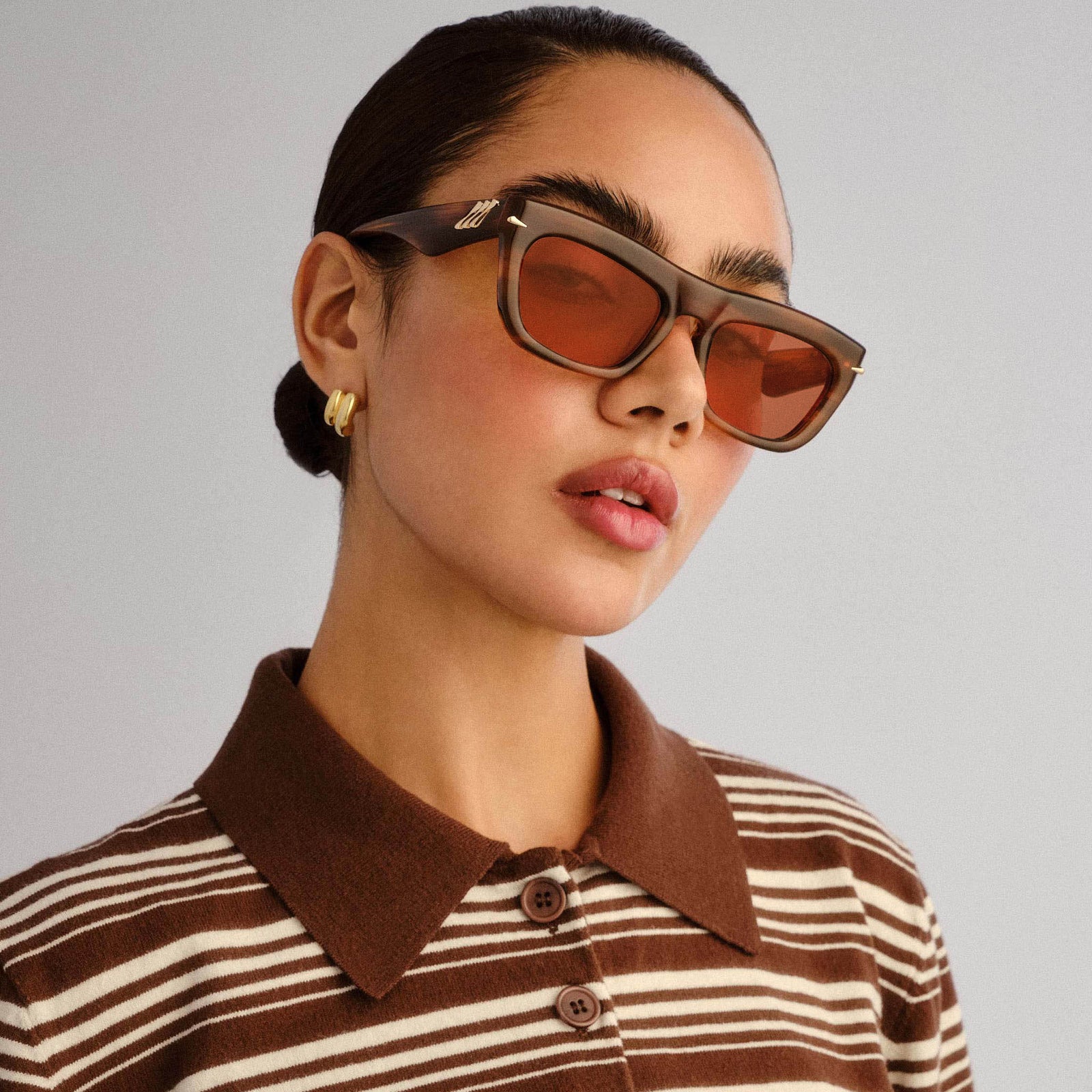 Numero Nueve Teak Female D-Frame Sunglasses | Le Specs
