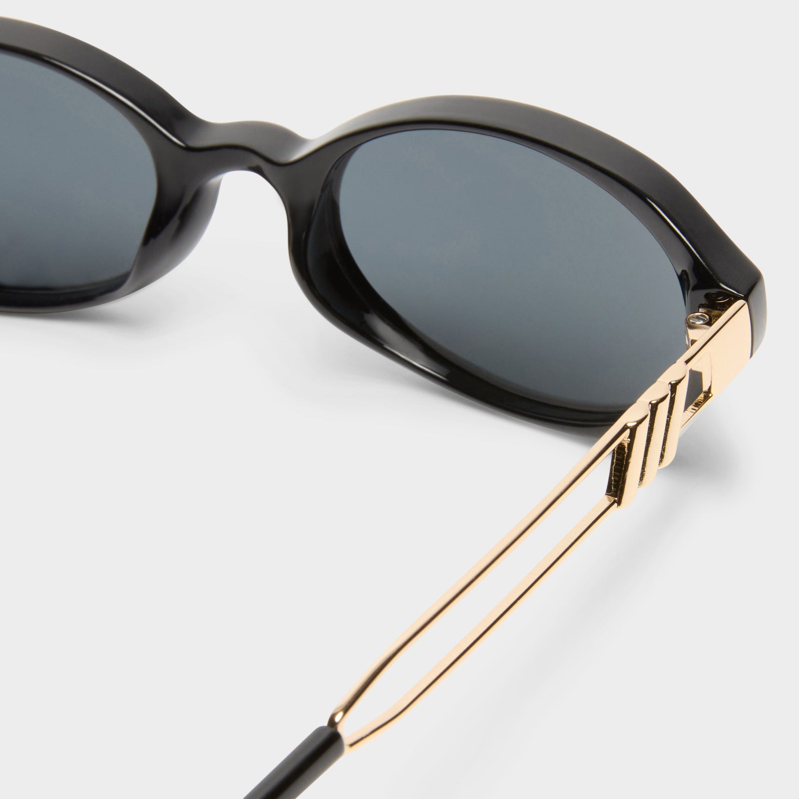 LUNITA | BLACK