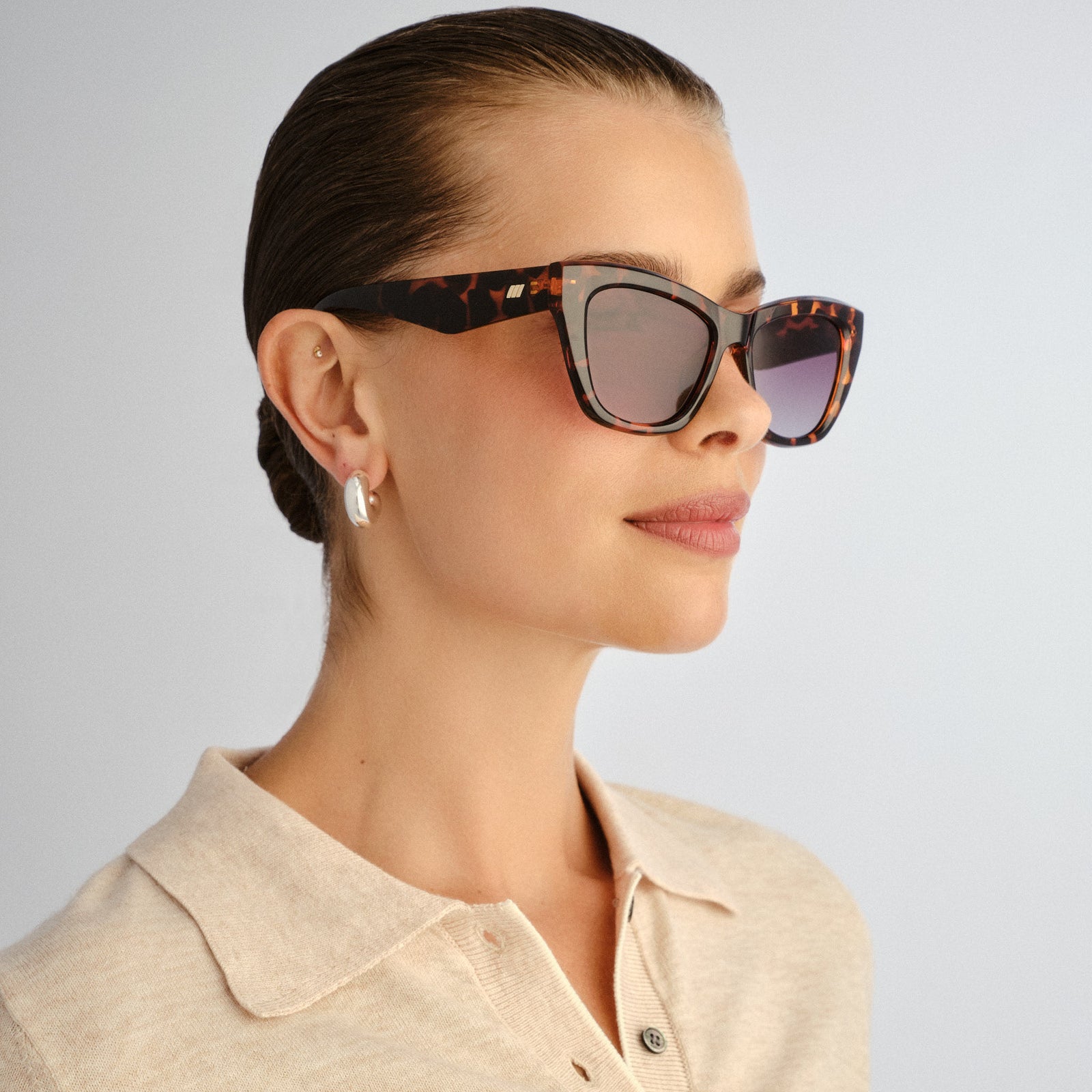 Lumen + Tort Female Cat-Eye Sunglasses | Le Specs
