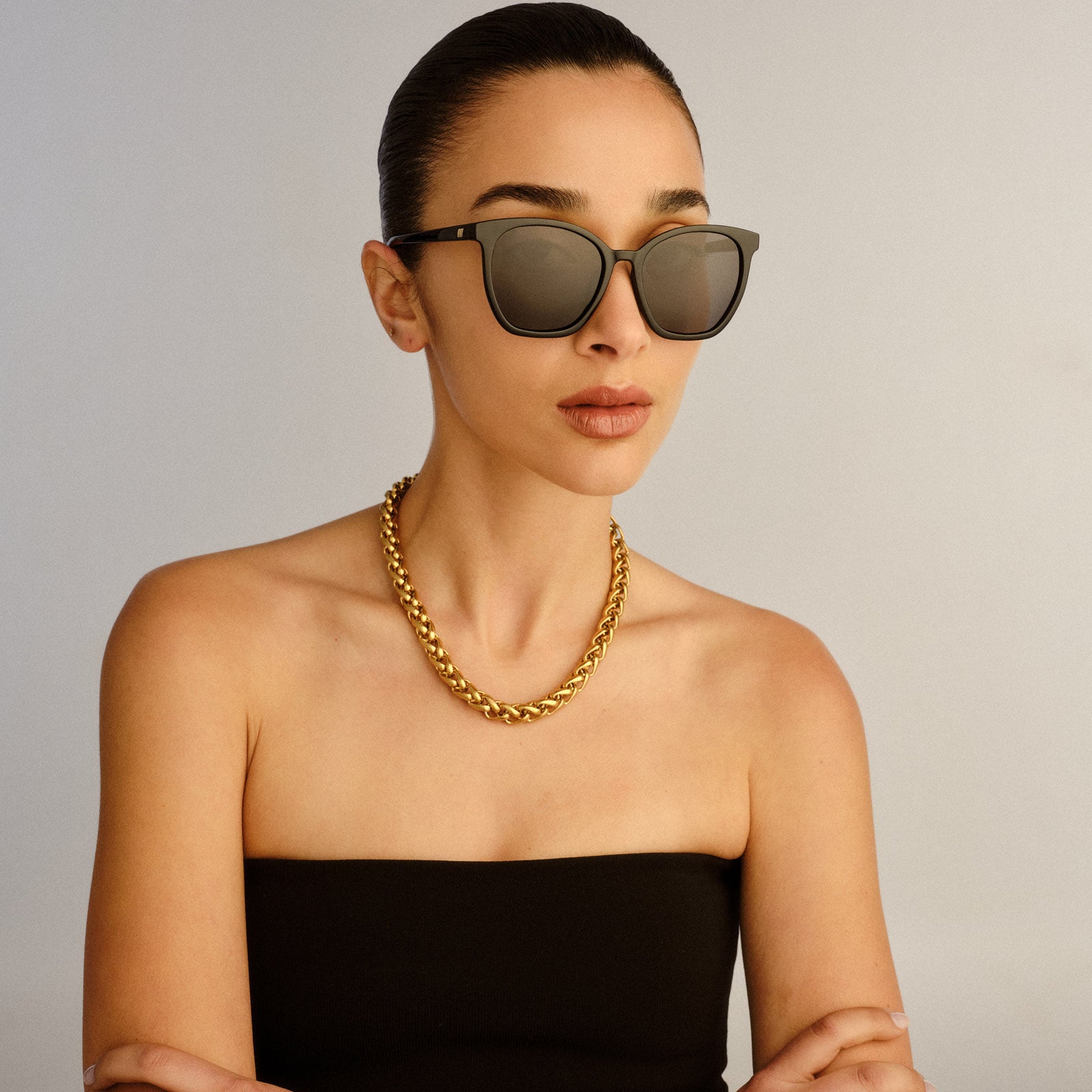 Nirvana Black Female Cat-Eye Sunglasses | Le Specs