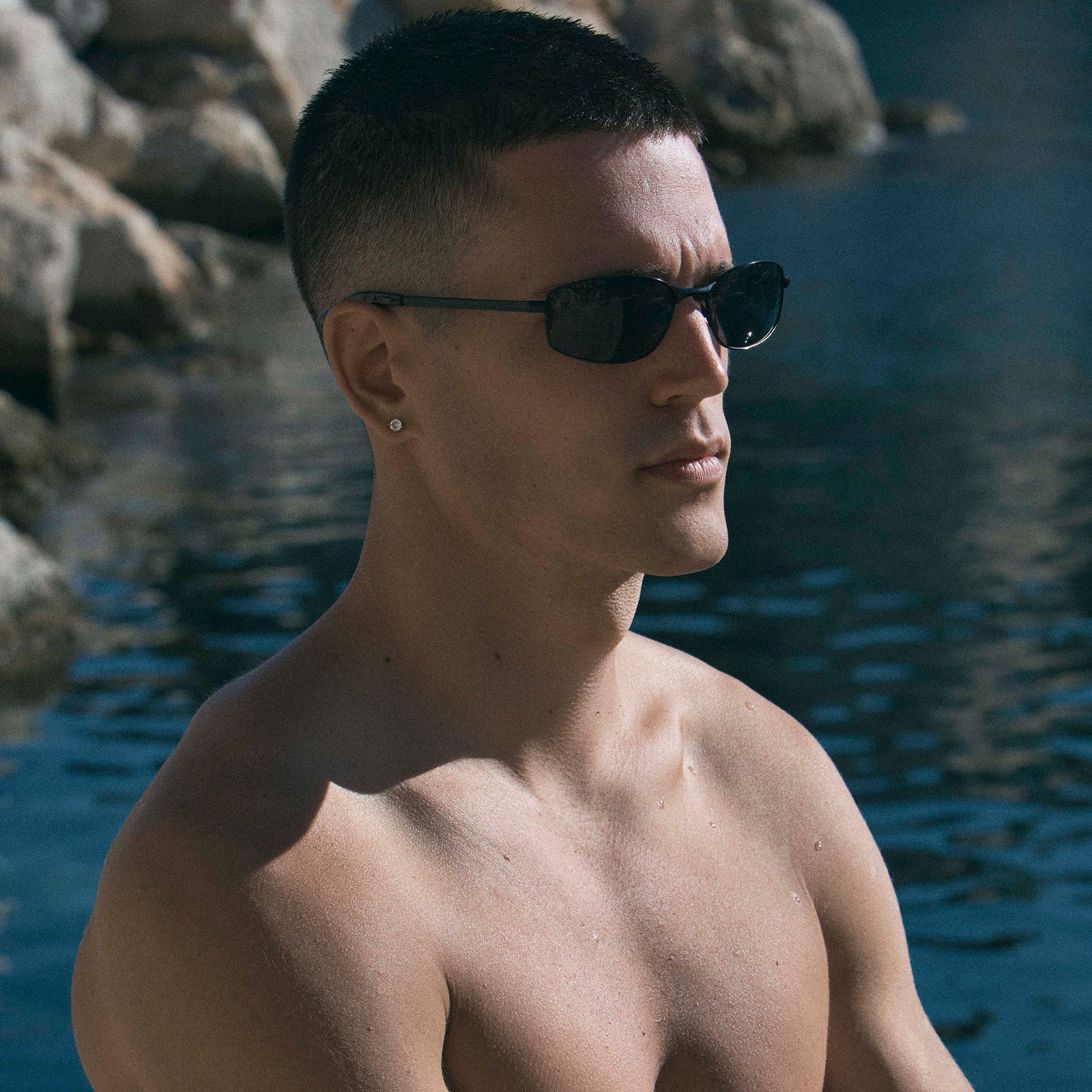 Star Beam Matte Black Uni-Sex Wrap Sunglasses | Le Specs