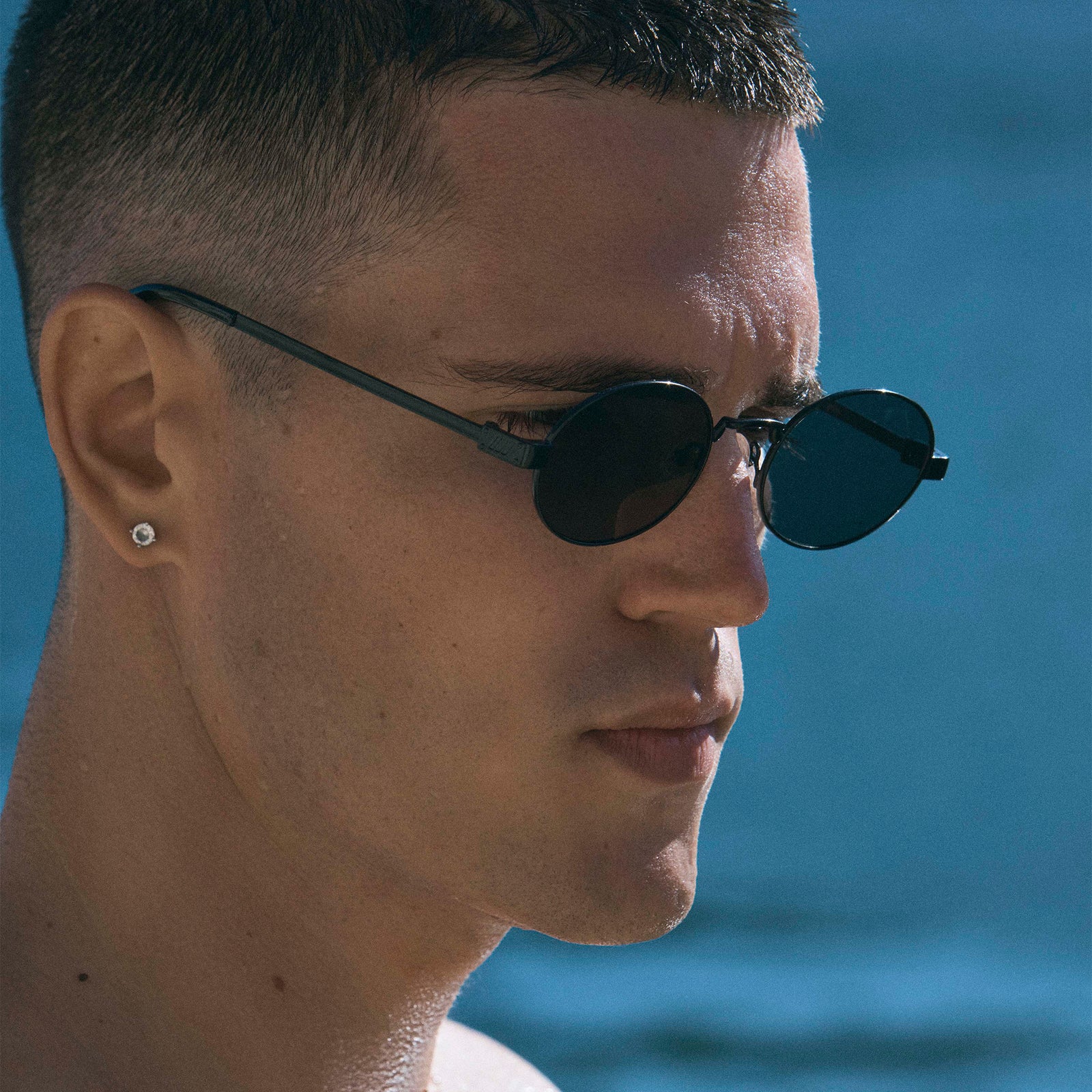 Poseidon Deux Matte Black Uni-Sex Oval Sunglasses | Le Specs