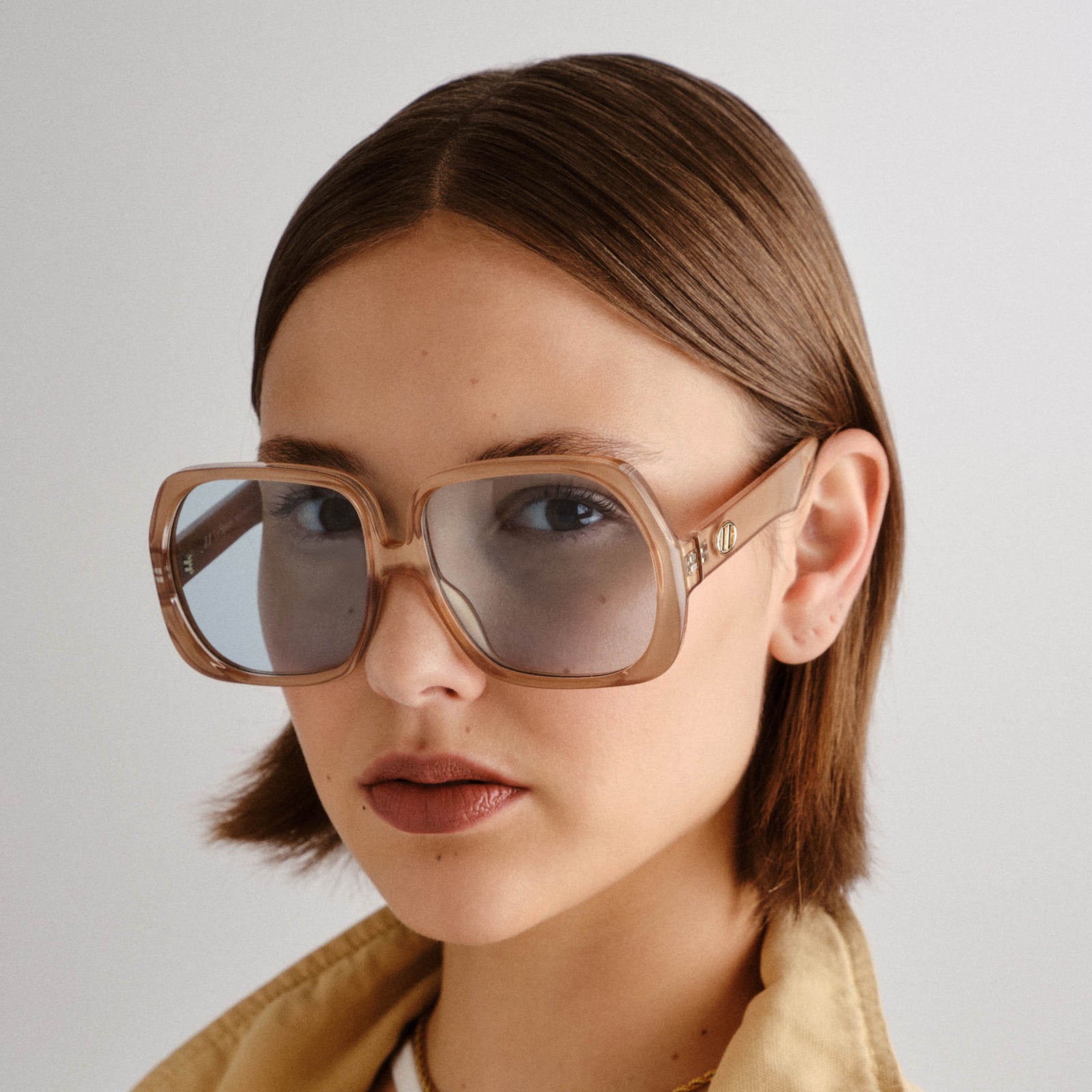 Polydisco Pearl Champagne Female Square Sunglasses | Le Specs