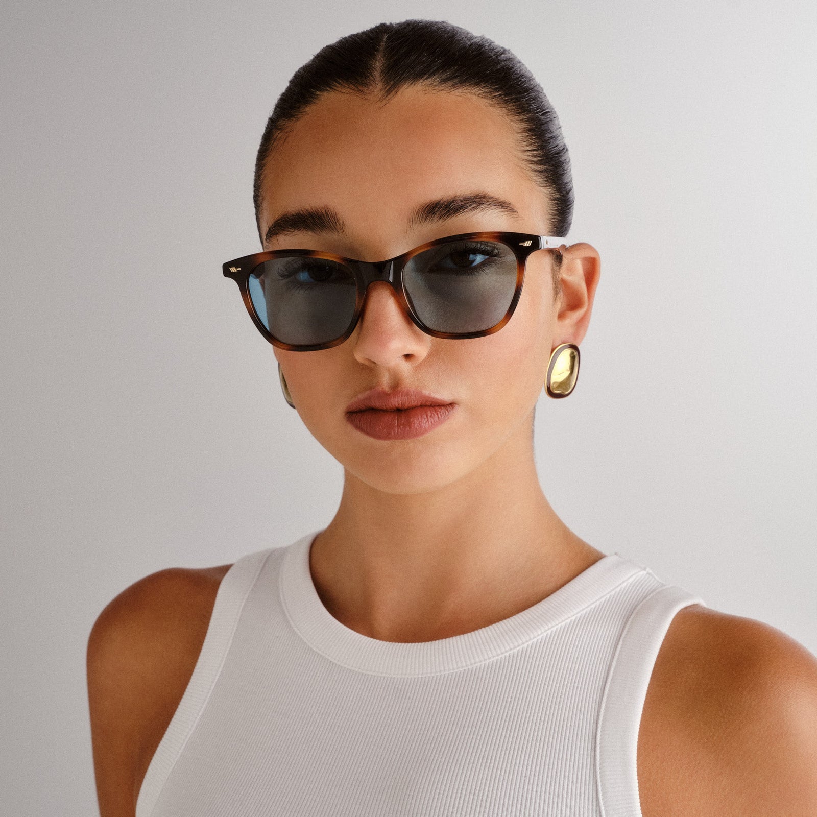 Nonsensical Dark Tort Uni-Sex D-Frame Sunglasses | Le Specs