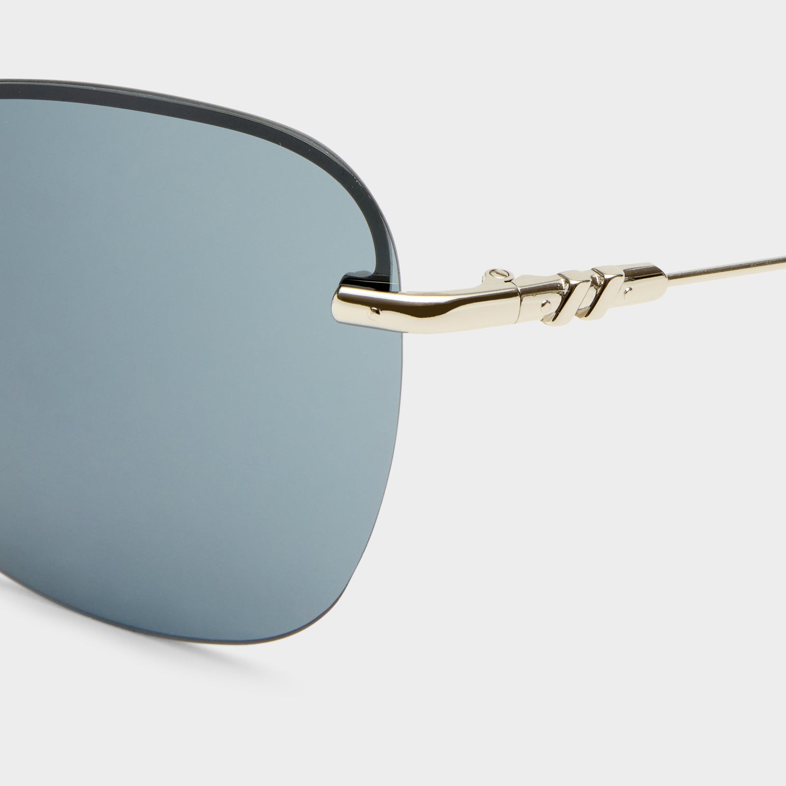 Satine Shiny Silver Female Shield Sunglasses | Le Specs