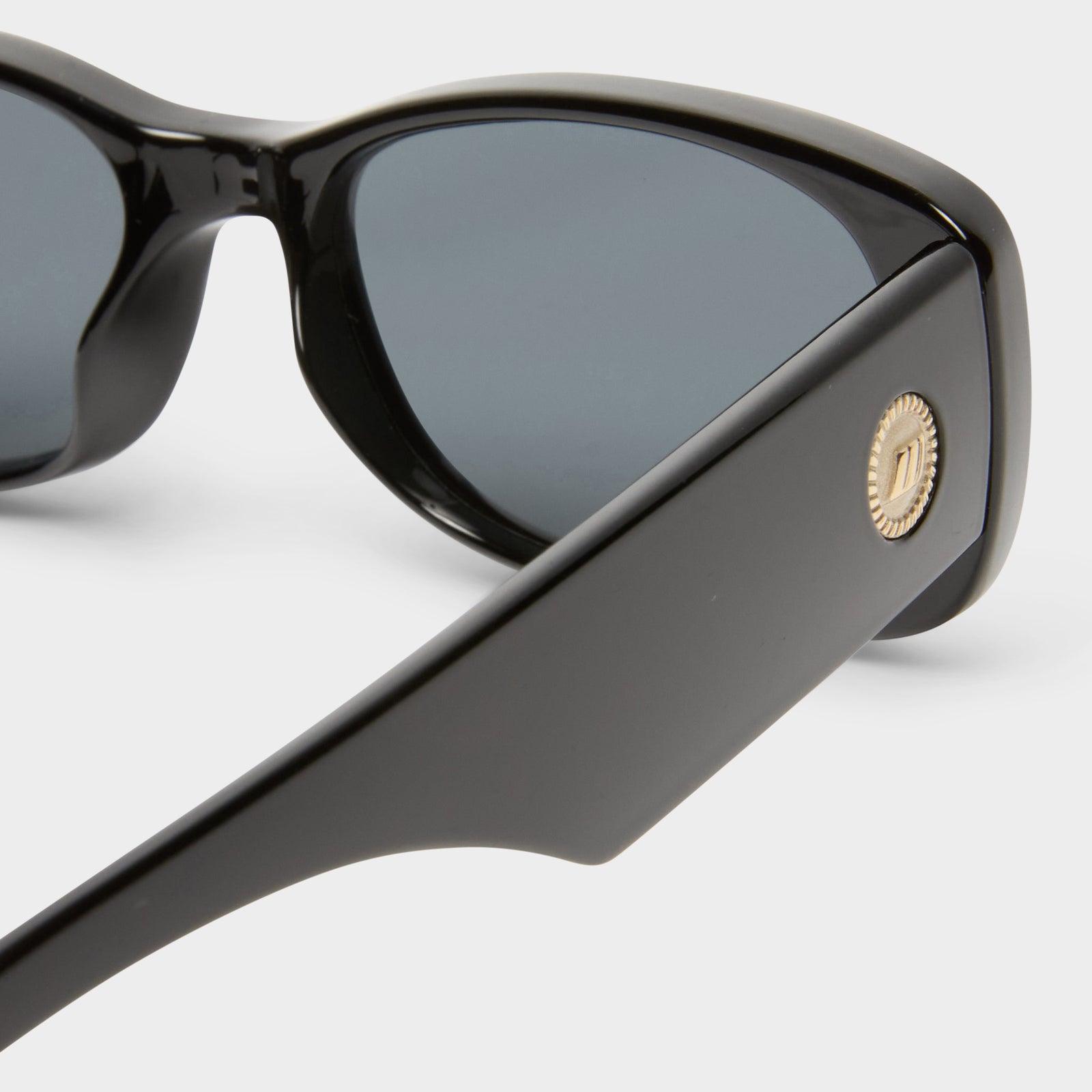 UNREAL! | BLACK