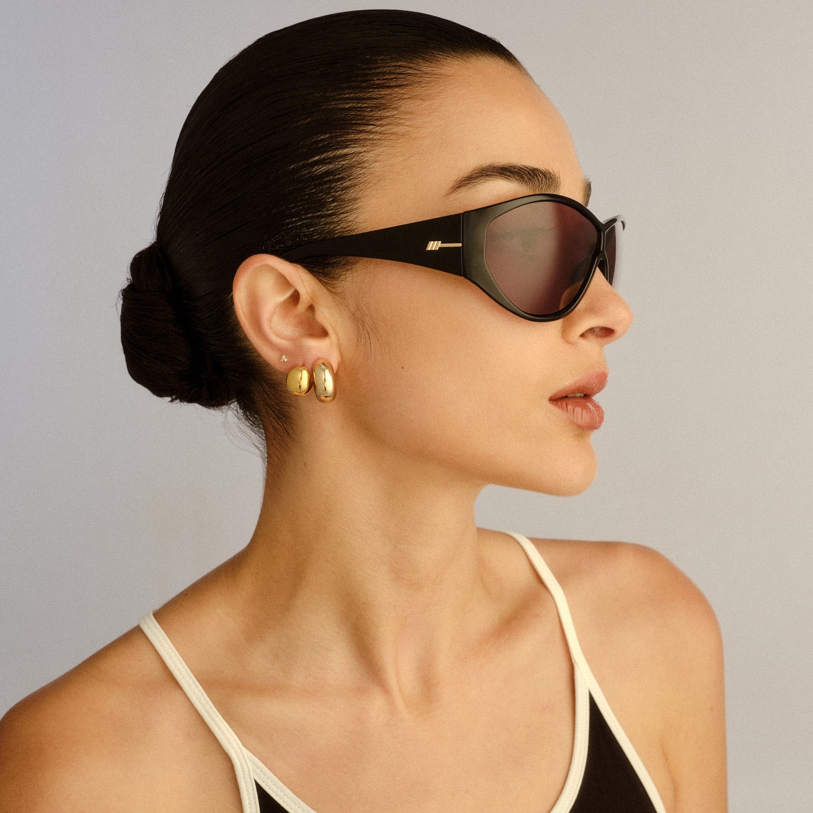 Polarity Black Uni-Sex Shield Sunglasses | Le Specs