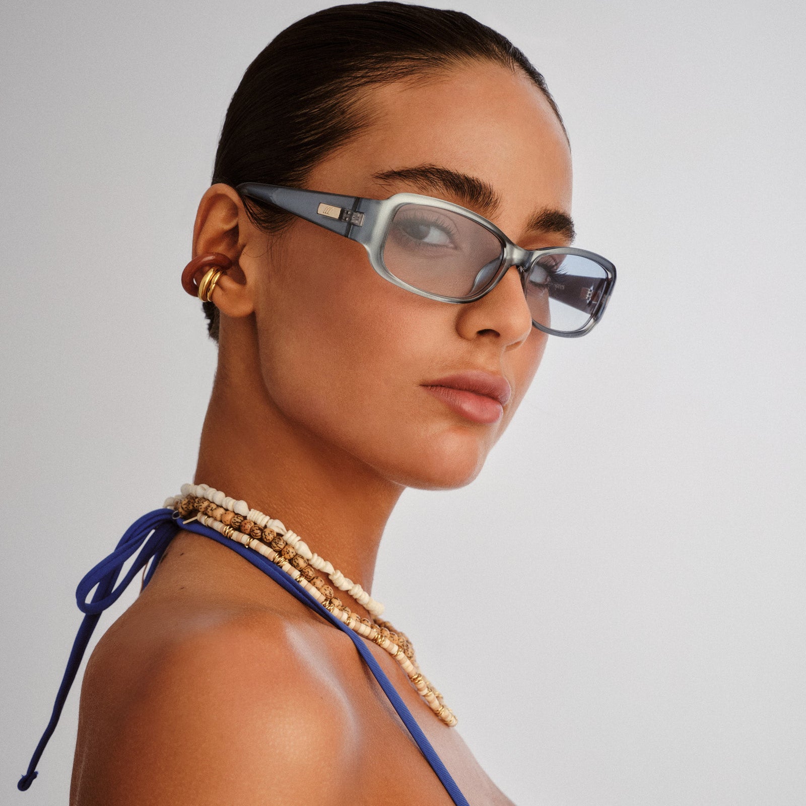 Gigglemug Blue Pearl Uni-Sex Rectangle Sunglasses | Le Specs