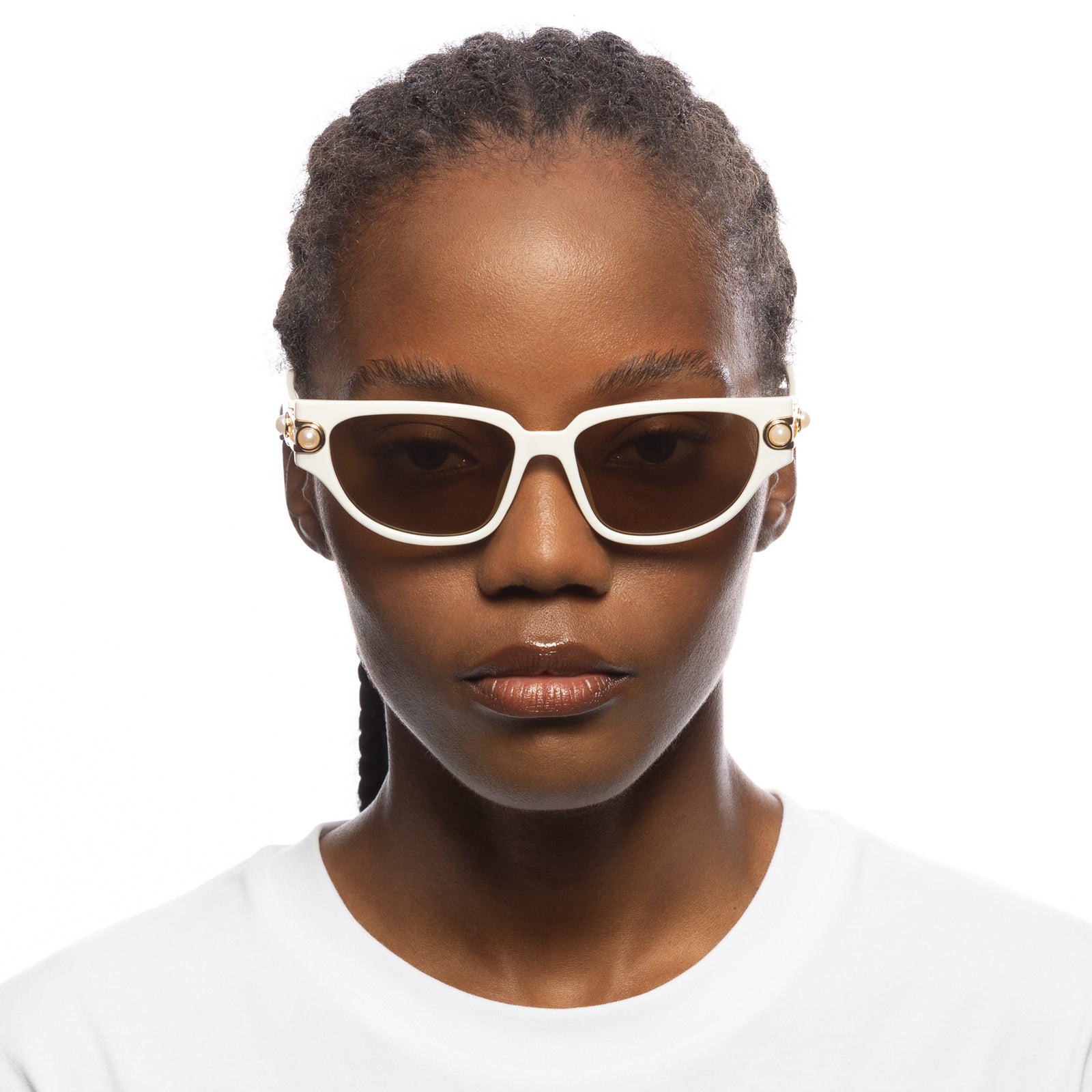 Serpens Link Ivory Female Cat-Eye Sunglasses | Le Specs