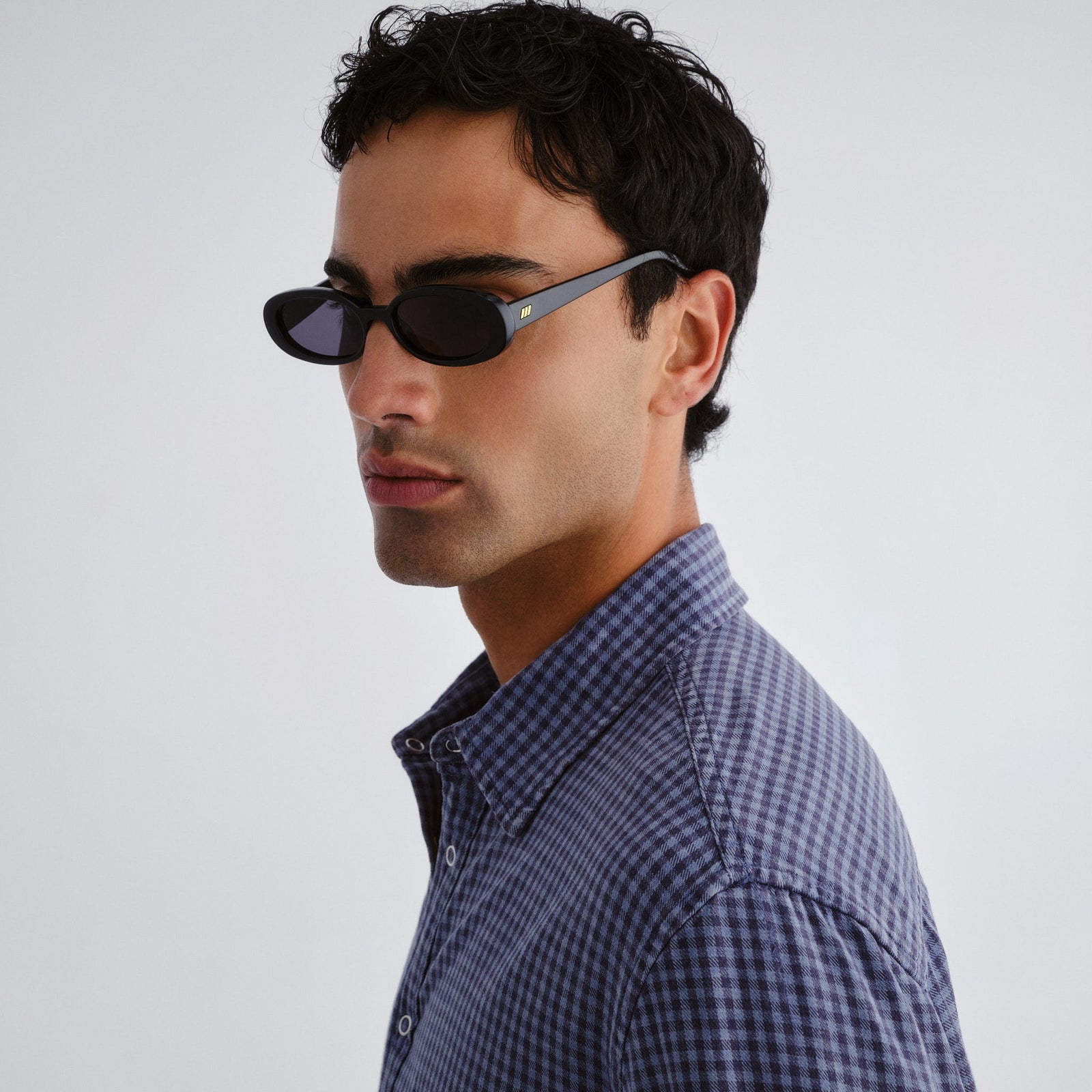 Outta Love Black Uni-Sex Oval Sunglasses | Le Specs