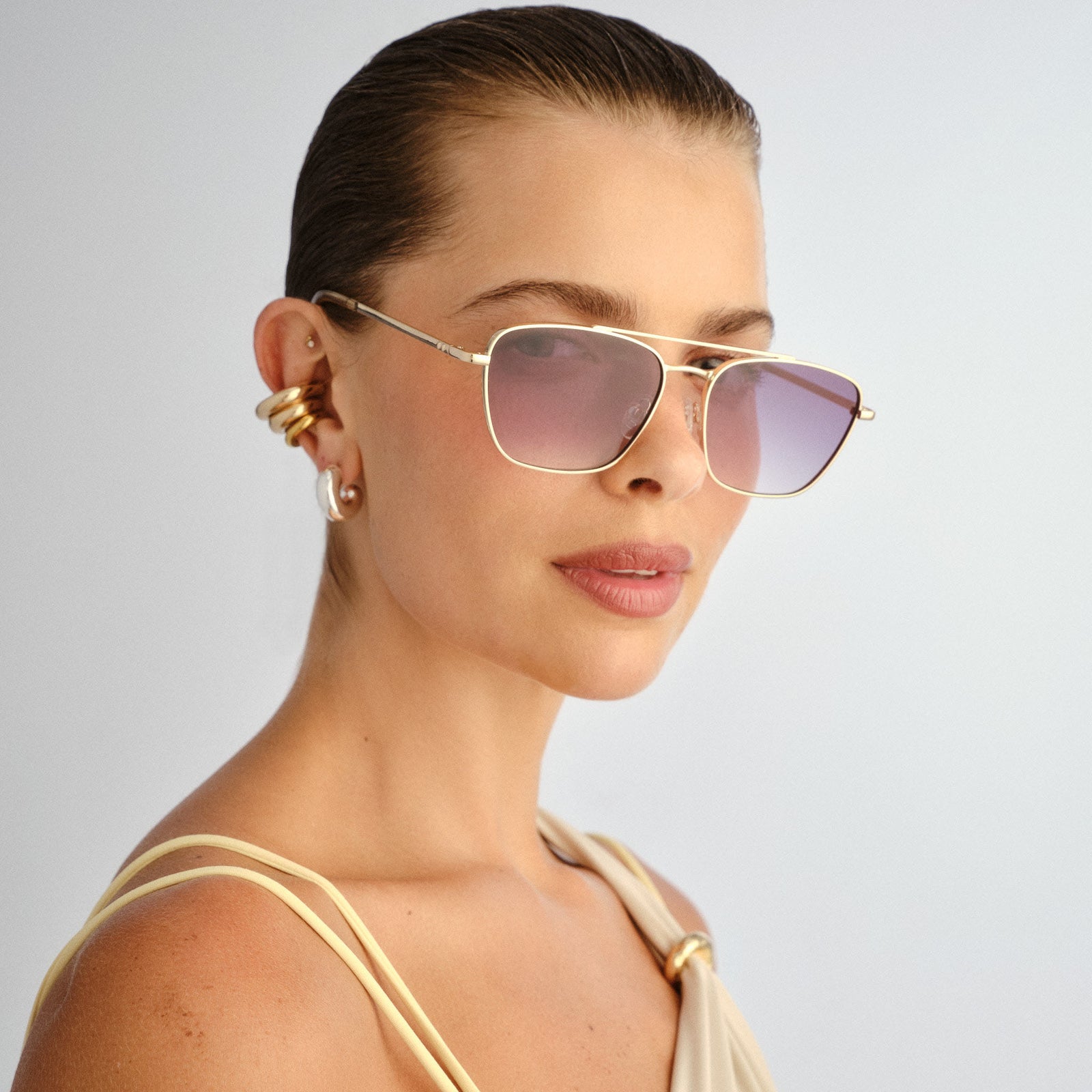 Diametric Ii Bright Gold Uni-Sex Aviator Sunglasses | Le Specs