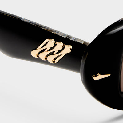 Numero Siete Obsidian Black Female Oval Sunglasses | Le Specs