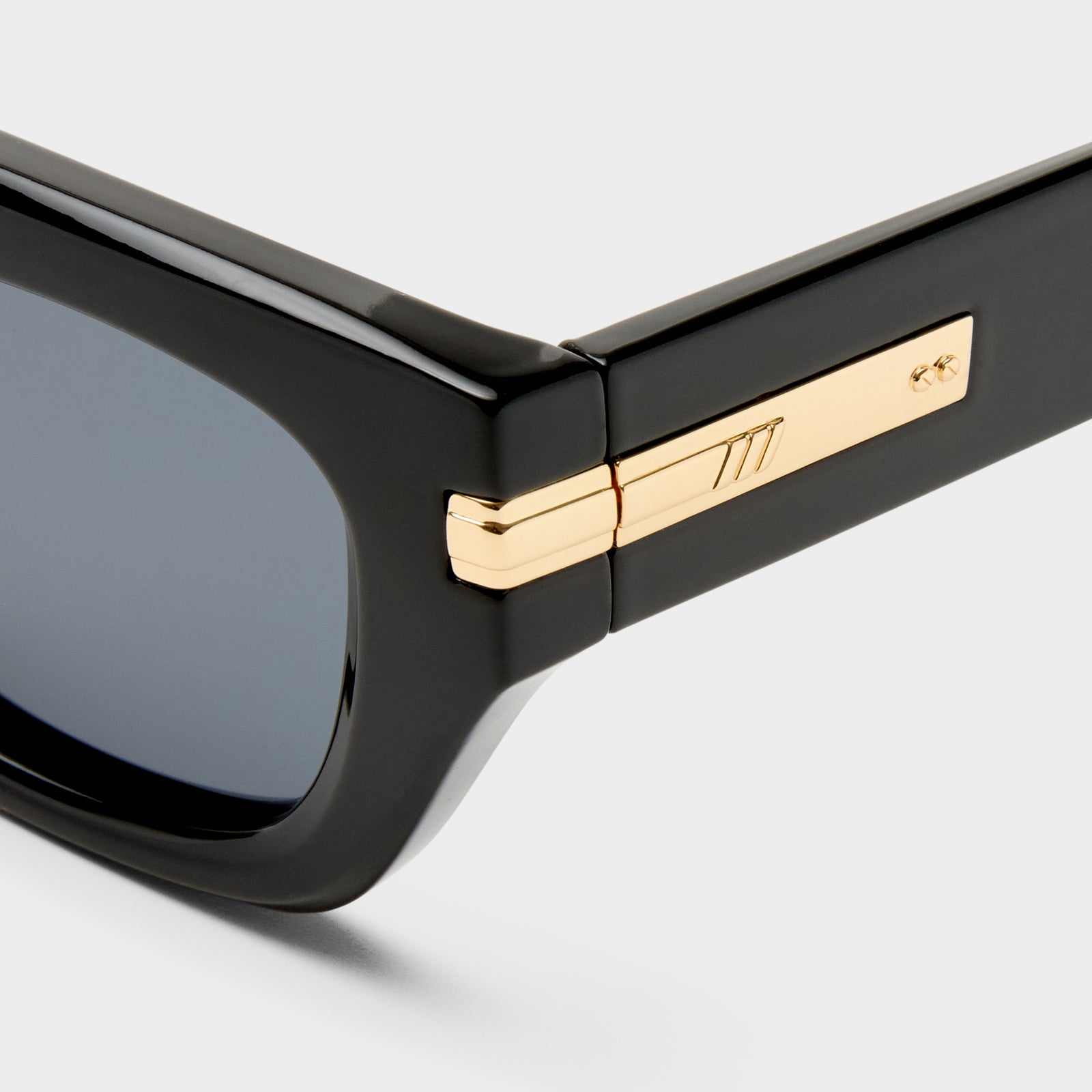 Cubito + Black Uni-Sex D-Frame Sunglasses | Le Specs