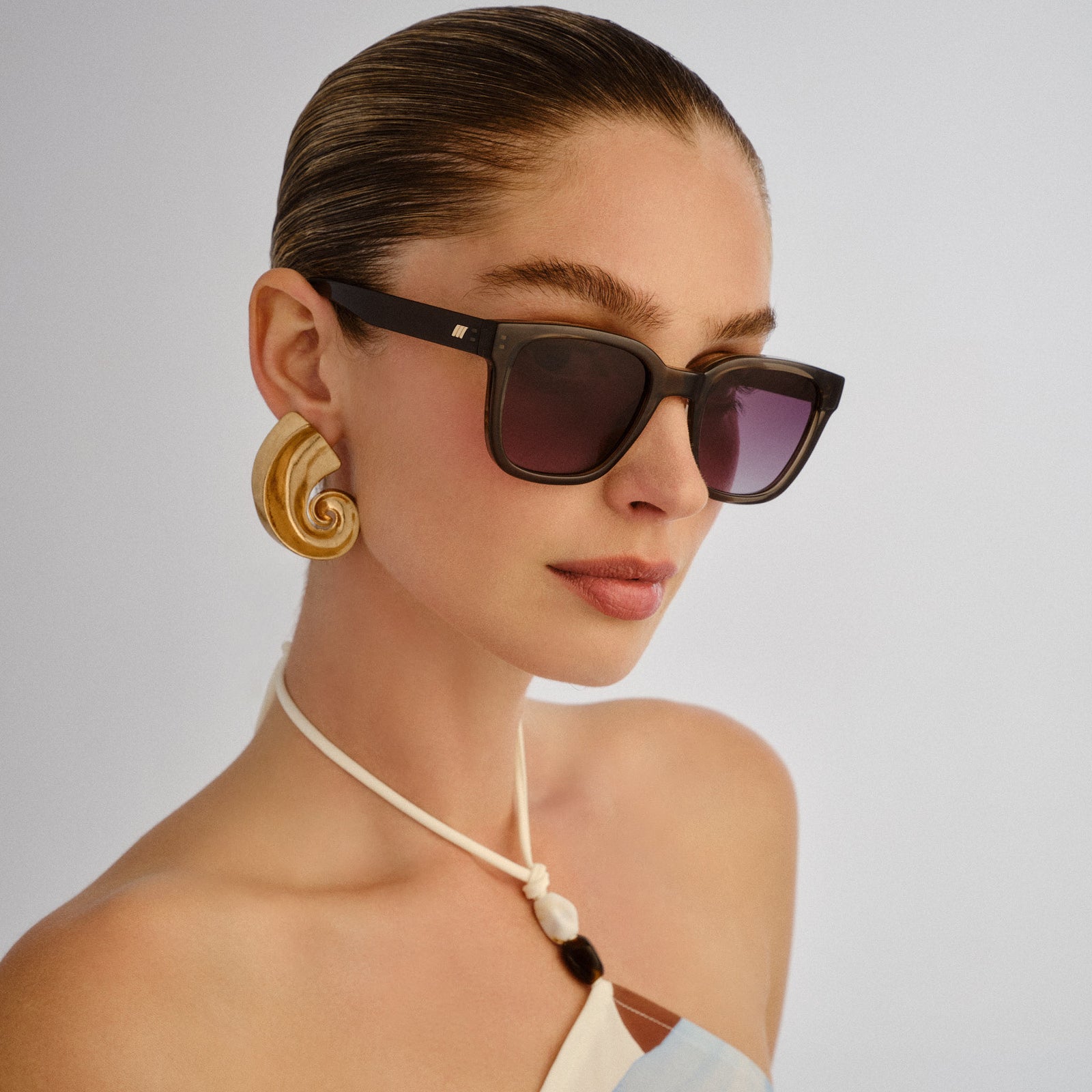 Elixir Khaki Female Square Sunglasses | Le Specs