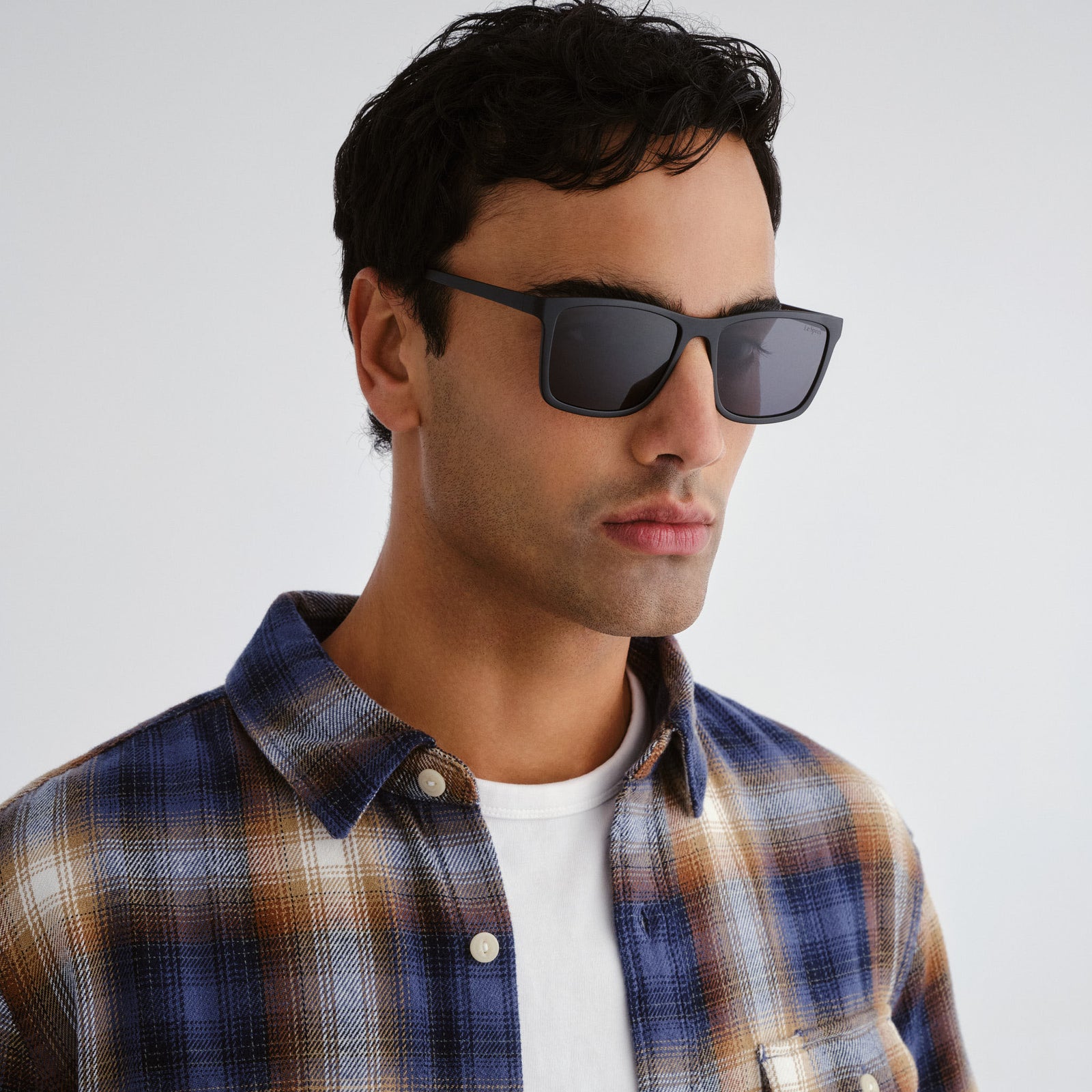 Master Tamers Matte Black Male D-Frame Sunglasses | Le Specs