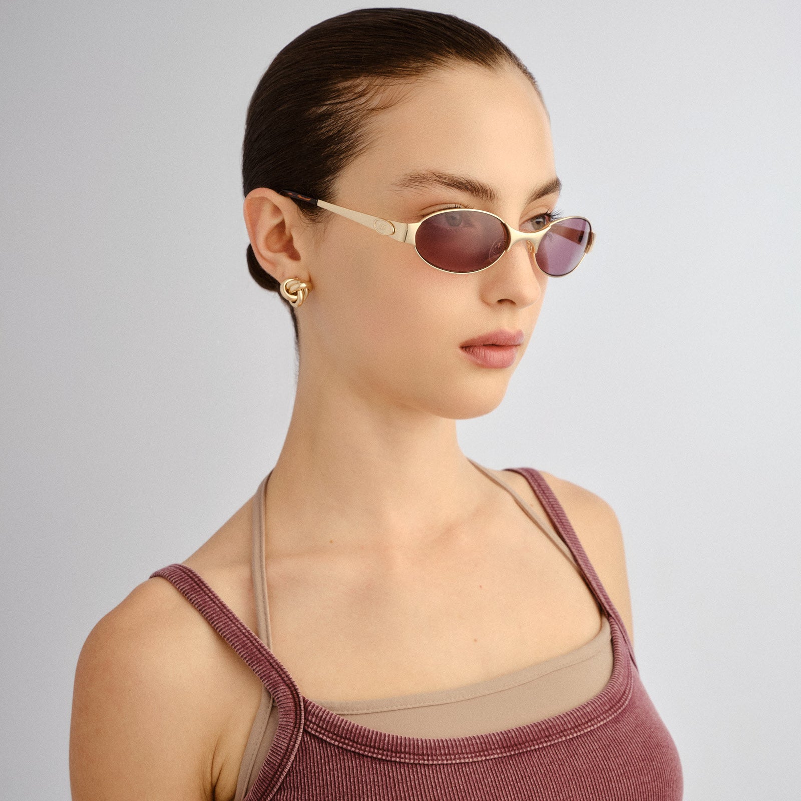 Frostbite Bright Gold Uni-Sex Oval Sunglasses | Le Specs