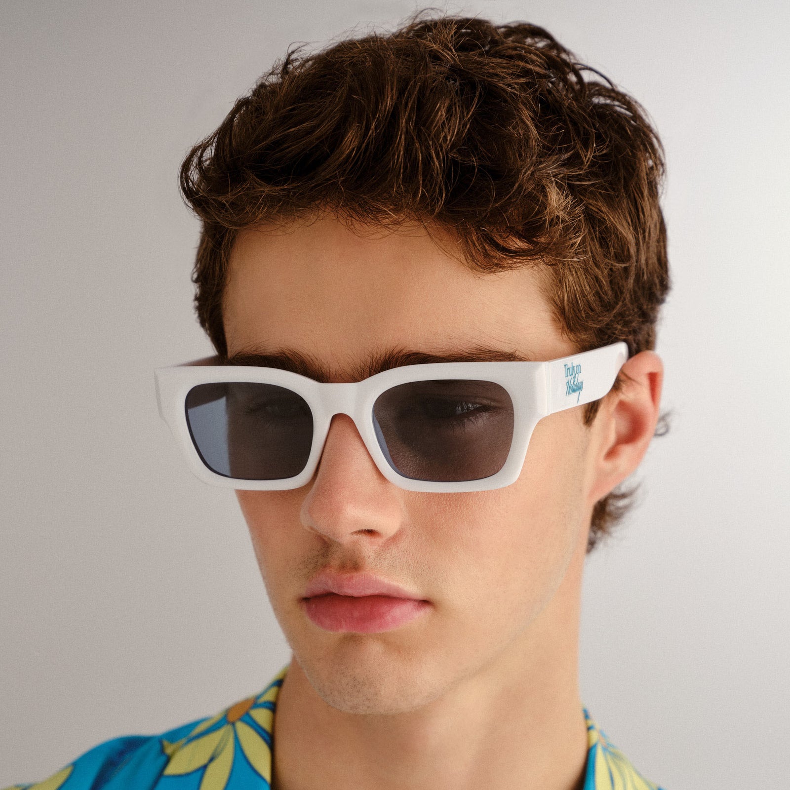 Shmood White Uni-Sex D-Frame Sunglasses | Le Specs