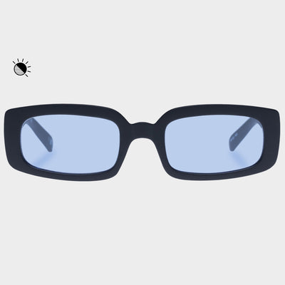 DYNAMITE | MATTE BLACK BLUE PHOTOCHROMIC