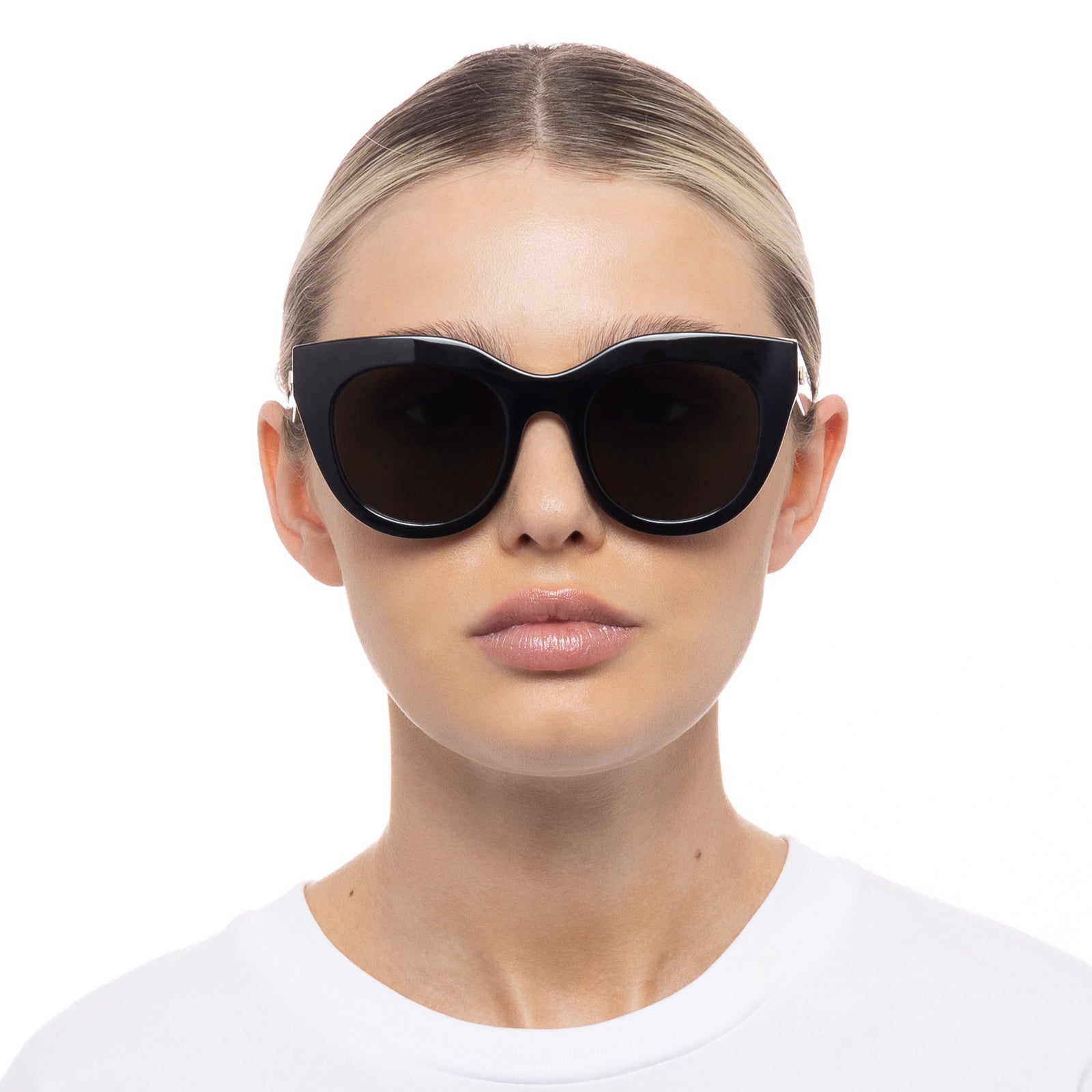 Work It! Black Uni-Sex Oval Sunglasses | Le Specs