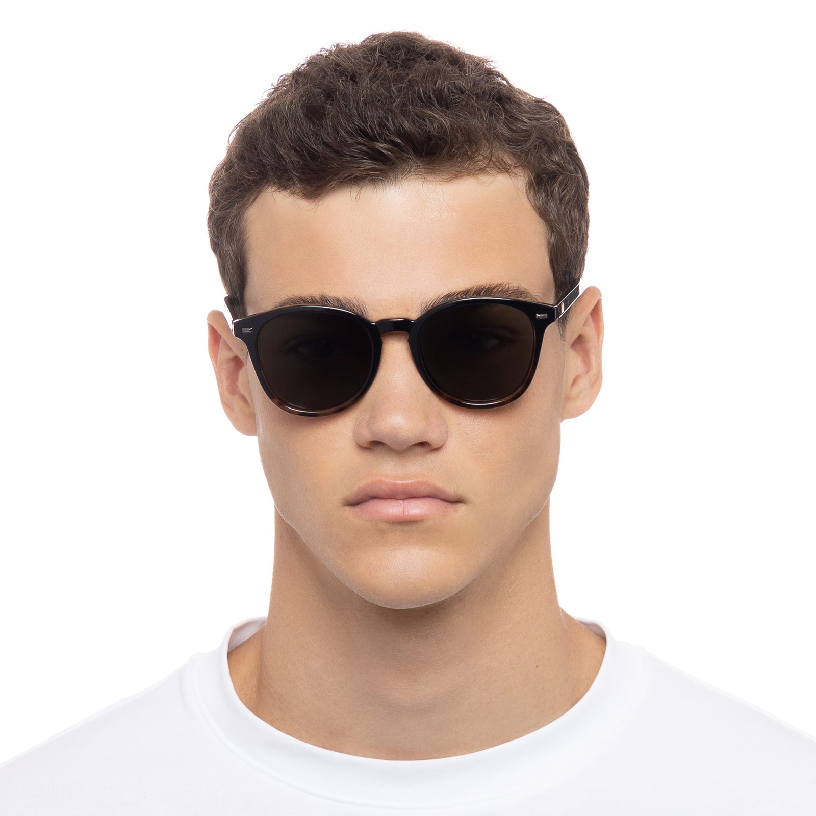 Work It! Black Uni-Sex Oval Sunglasses | Le Specs